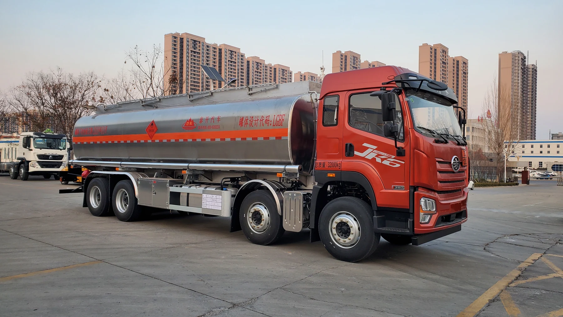 运油车