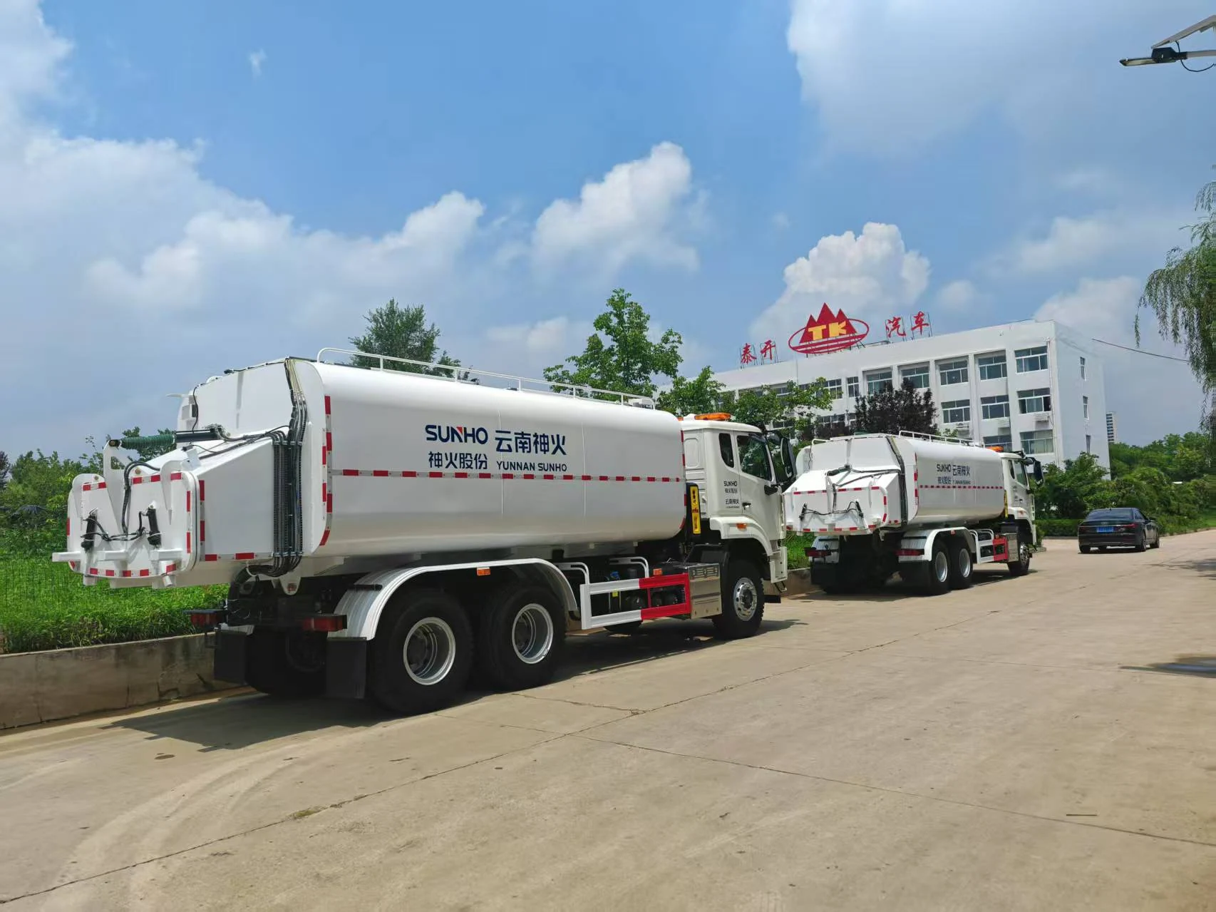 保温粉密封罐车