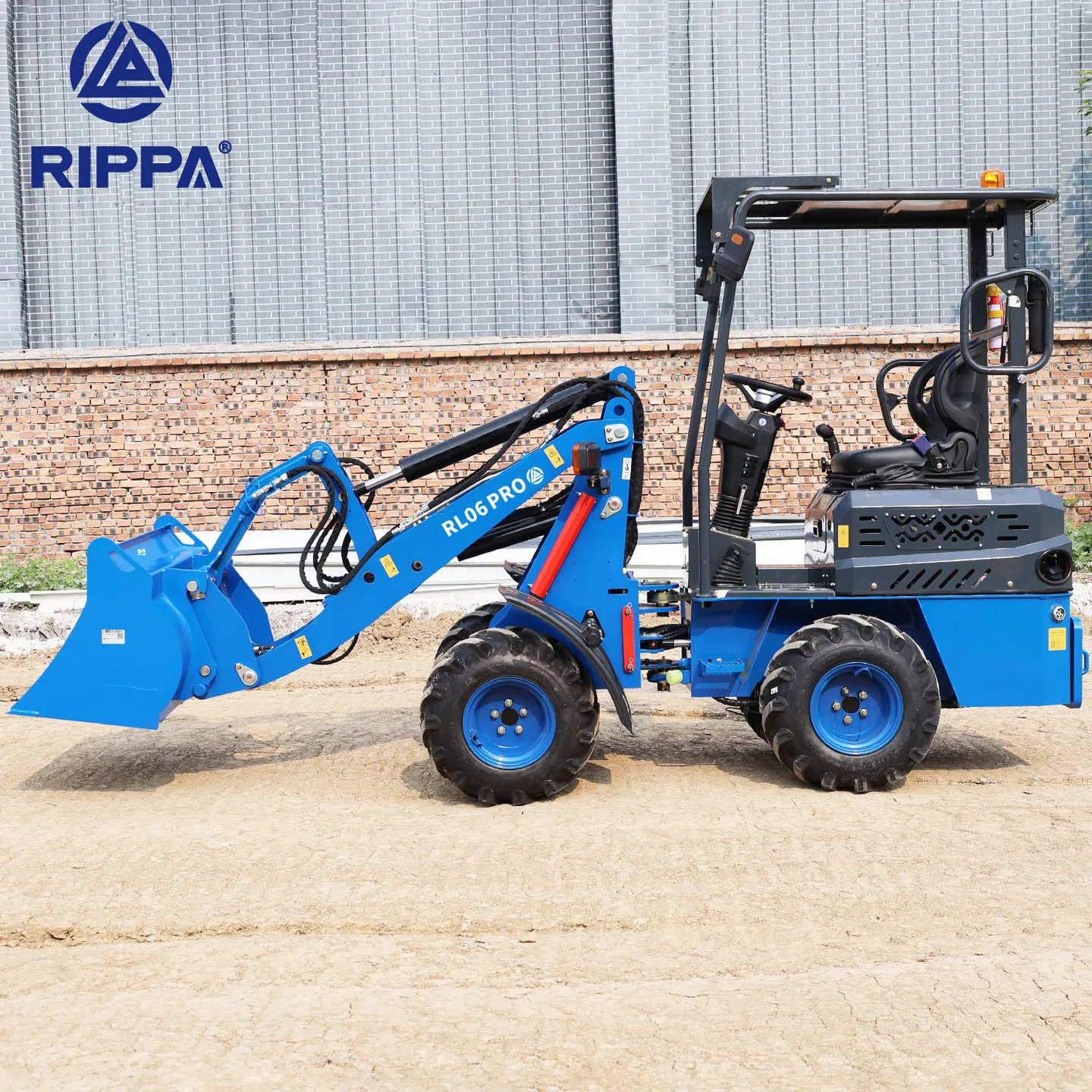 RL06 Compact Wheel Loader — 1